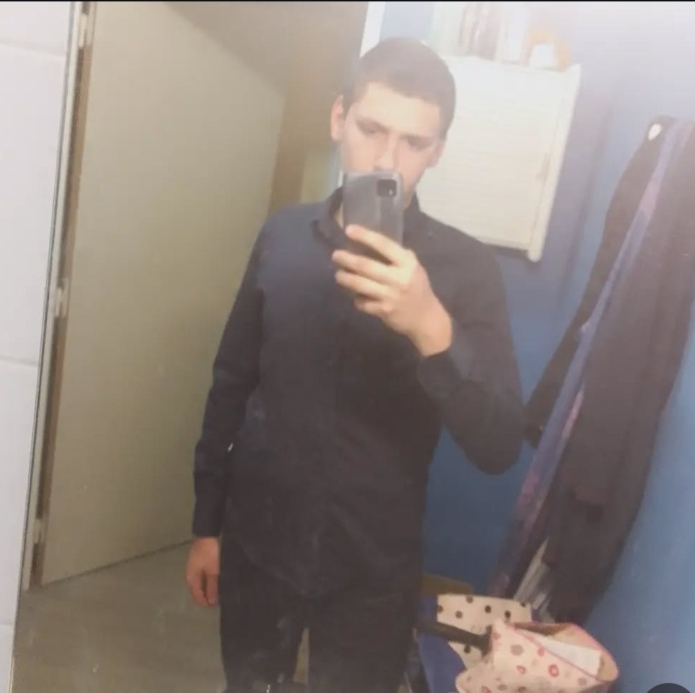 Profil de Eloick, 21 ans, Lieu gay à Breitenbach