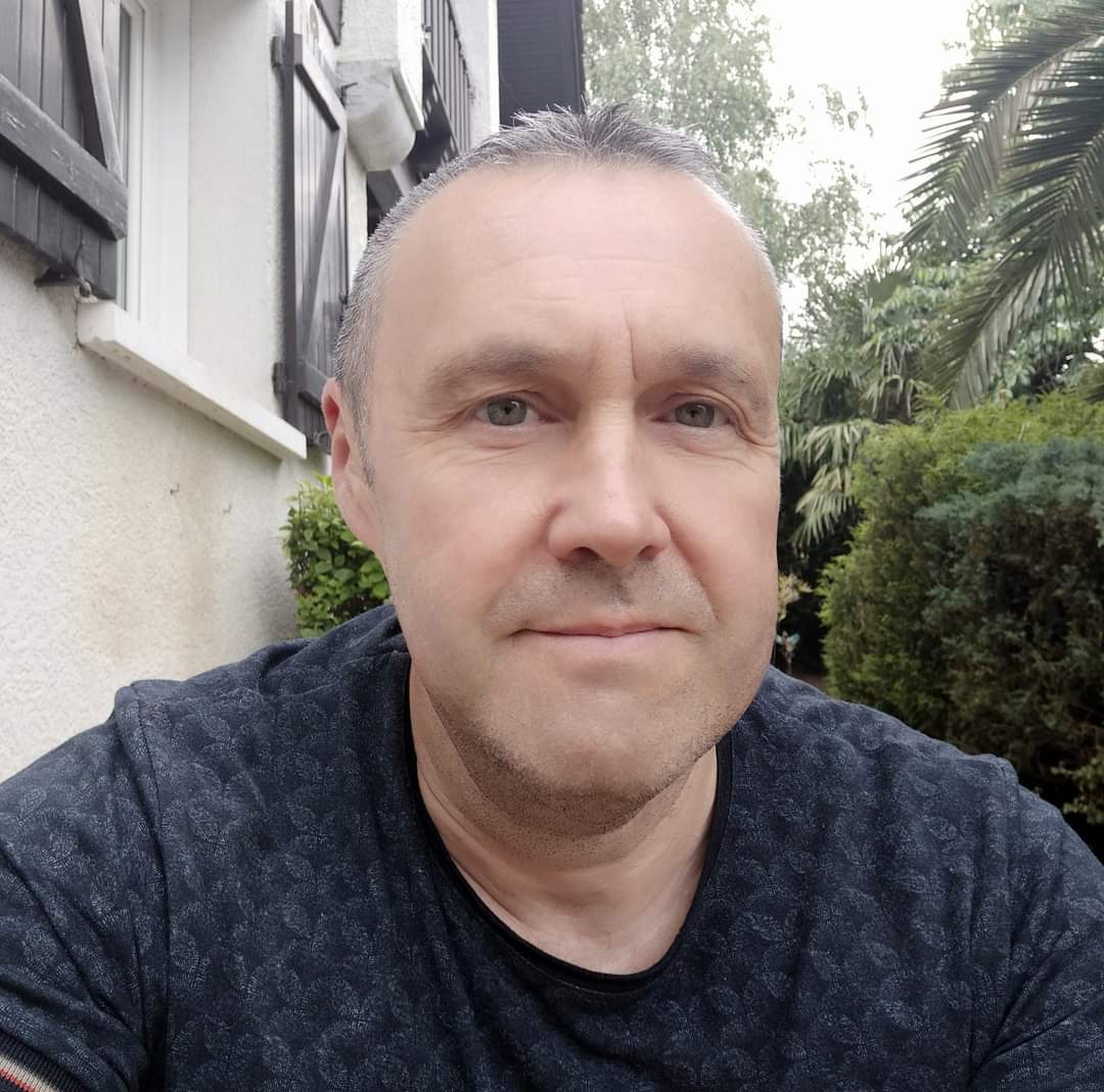 Profil de Adil, 54 ans, Lieu gay à Widen