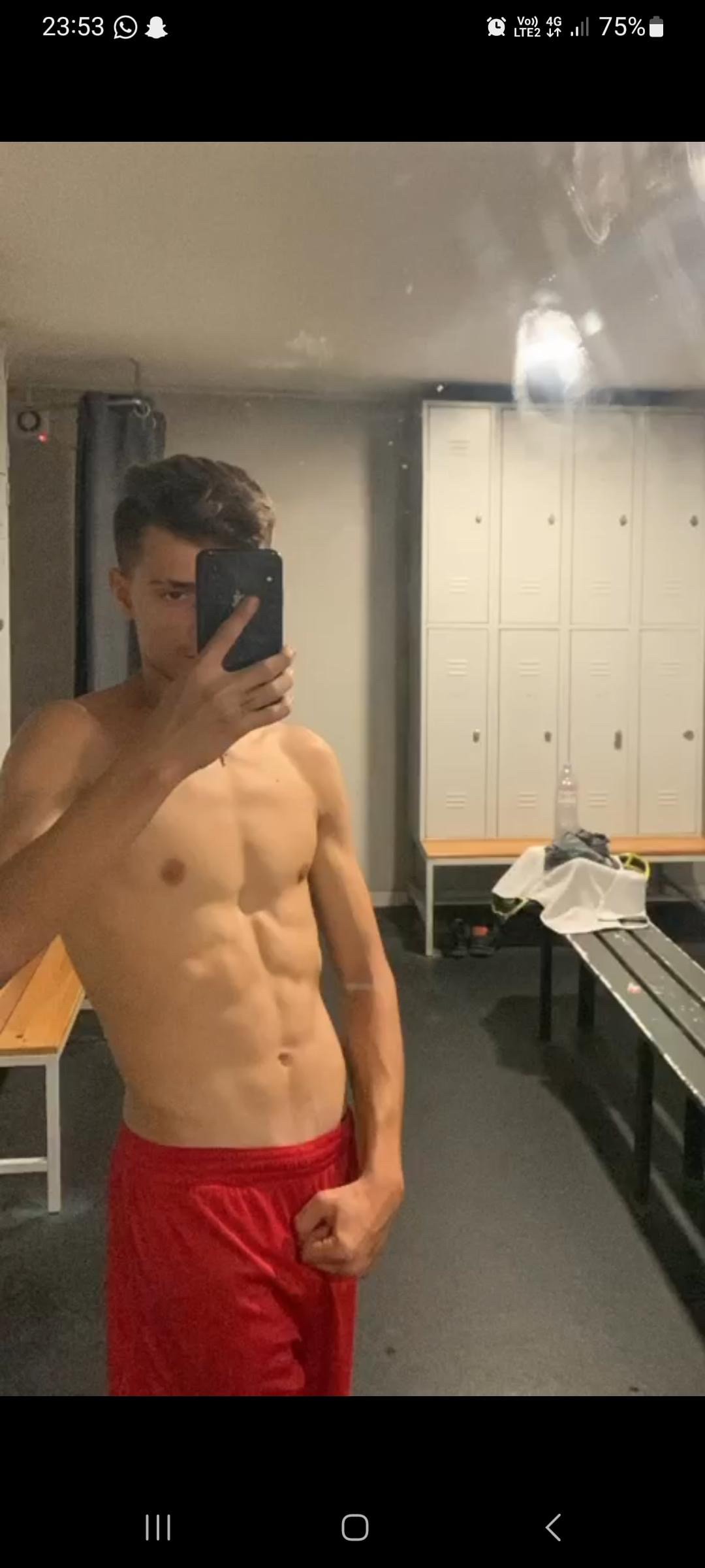 Profil de Eyoub, 20 ans, Lieu gay à Cudrefin
