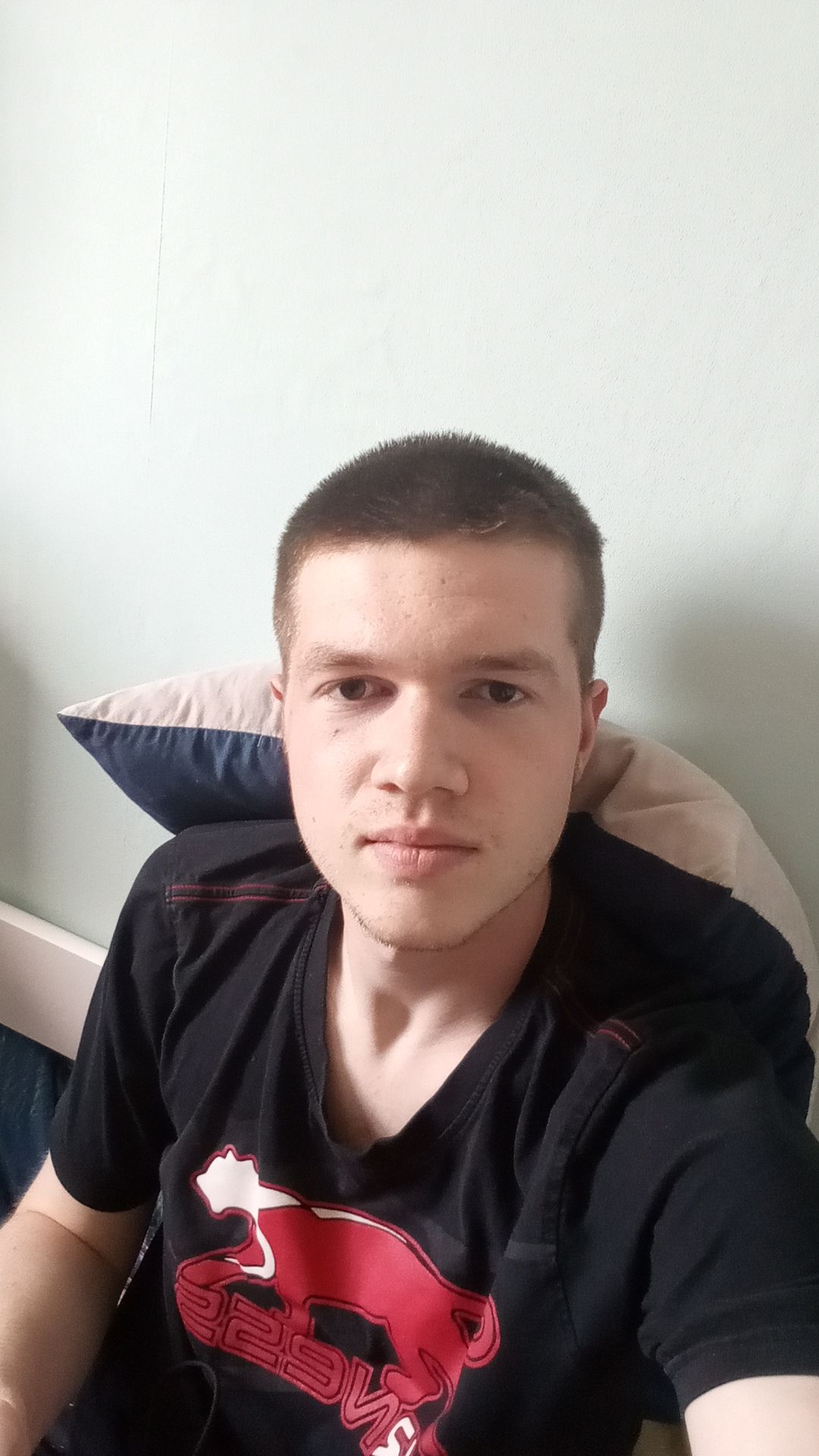 Profil de Abderrahmen, 23 ans, Lieu gay à Rivaz