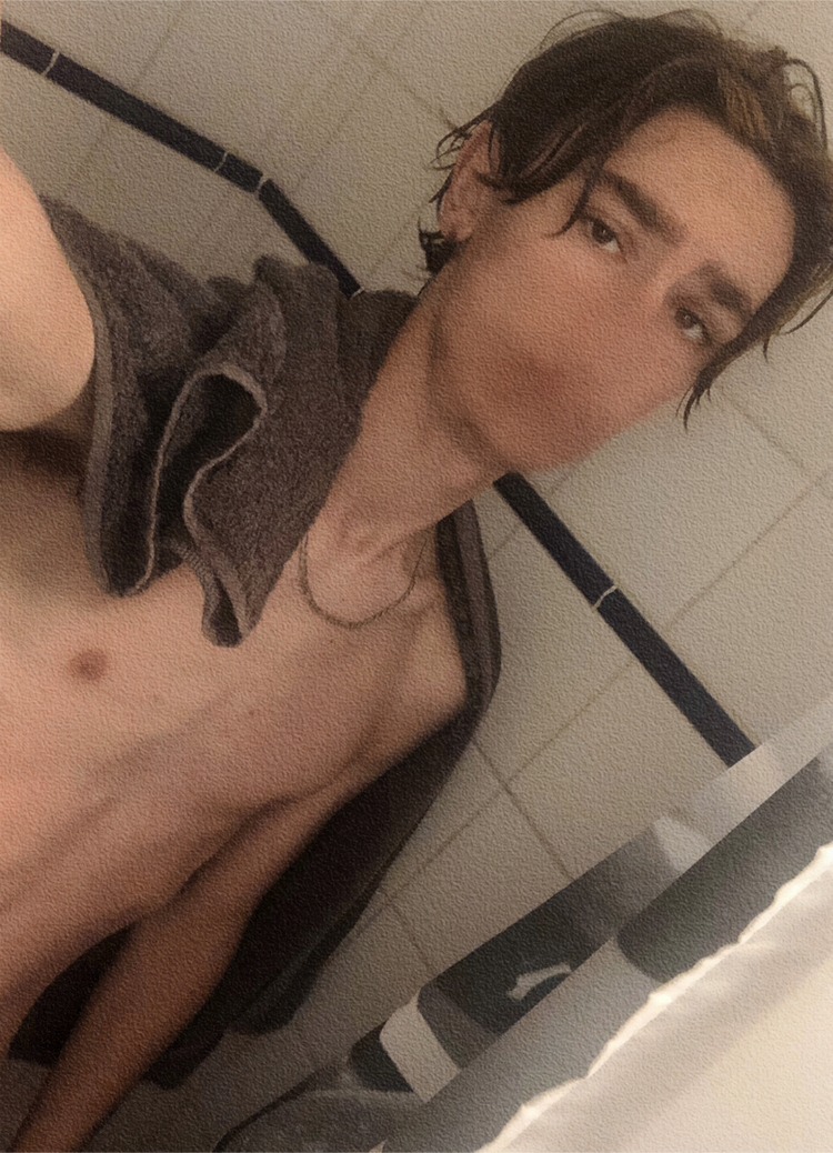 Profil de Athanase, 19 ans, Lieu gay à Chéserex