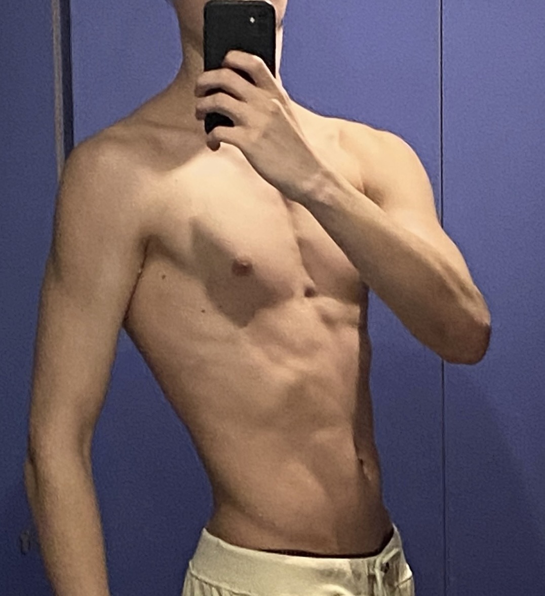 Profil de Oualide, 22 ans, Lieu gay à Novalles