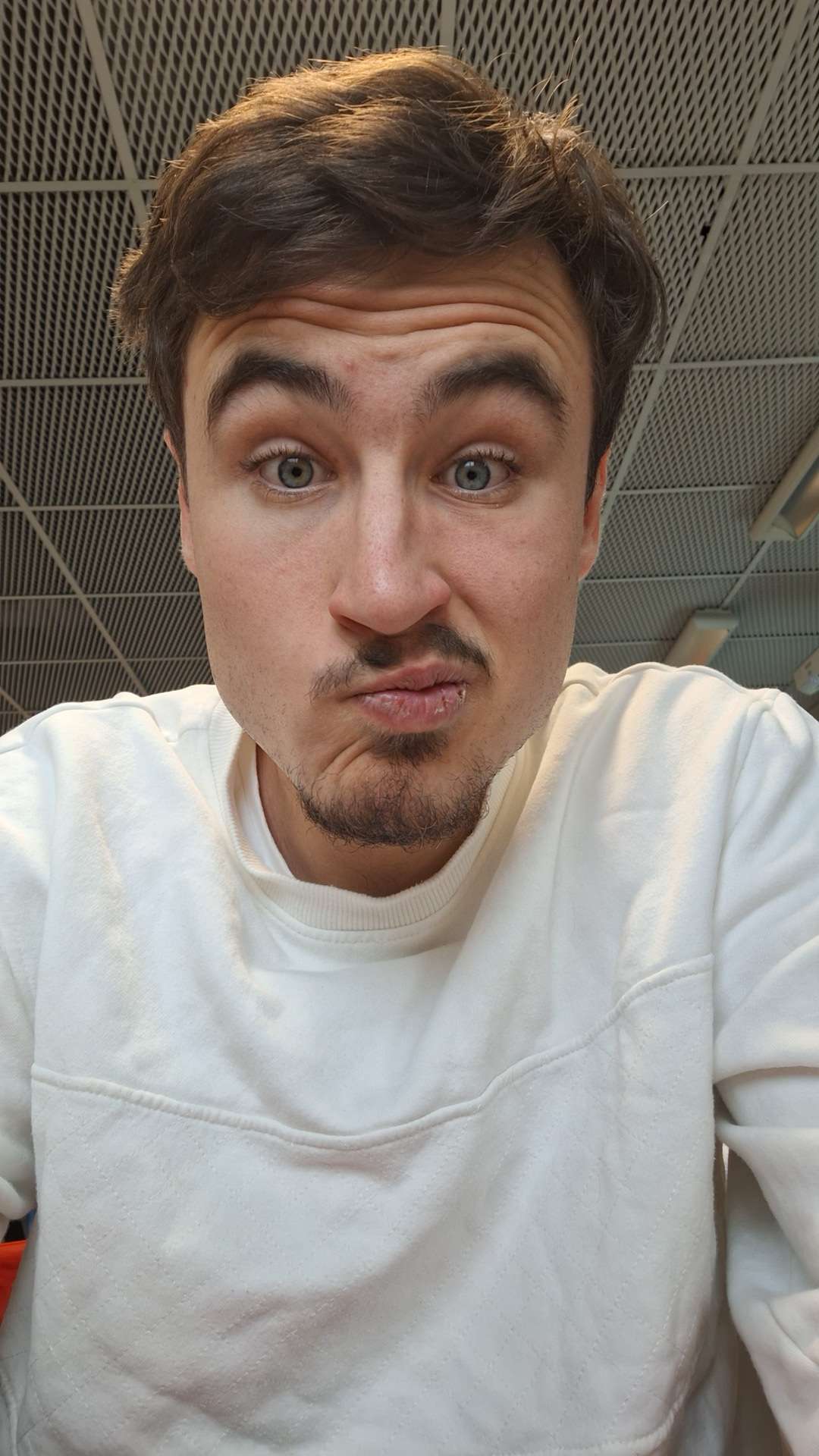 Profil de Giordano, 19 ans, Lieu gay à Port