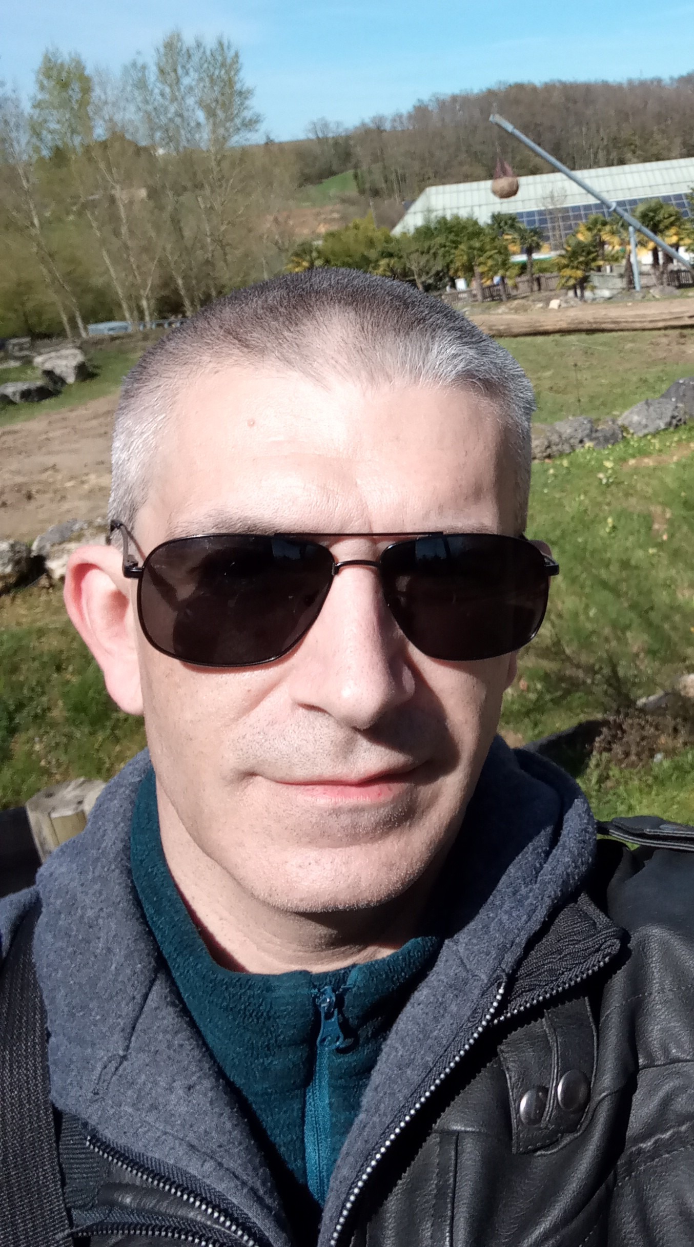 Profil de Armen, 46 ans, Lieu gay à Mürren