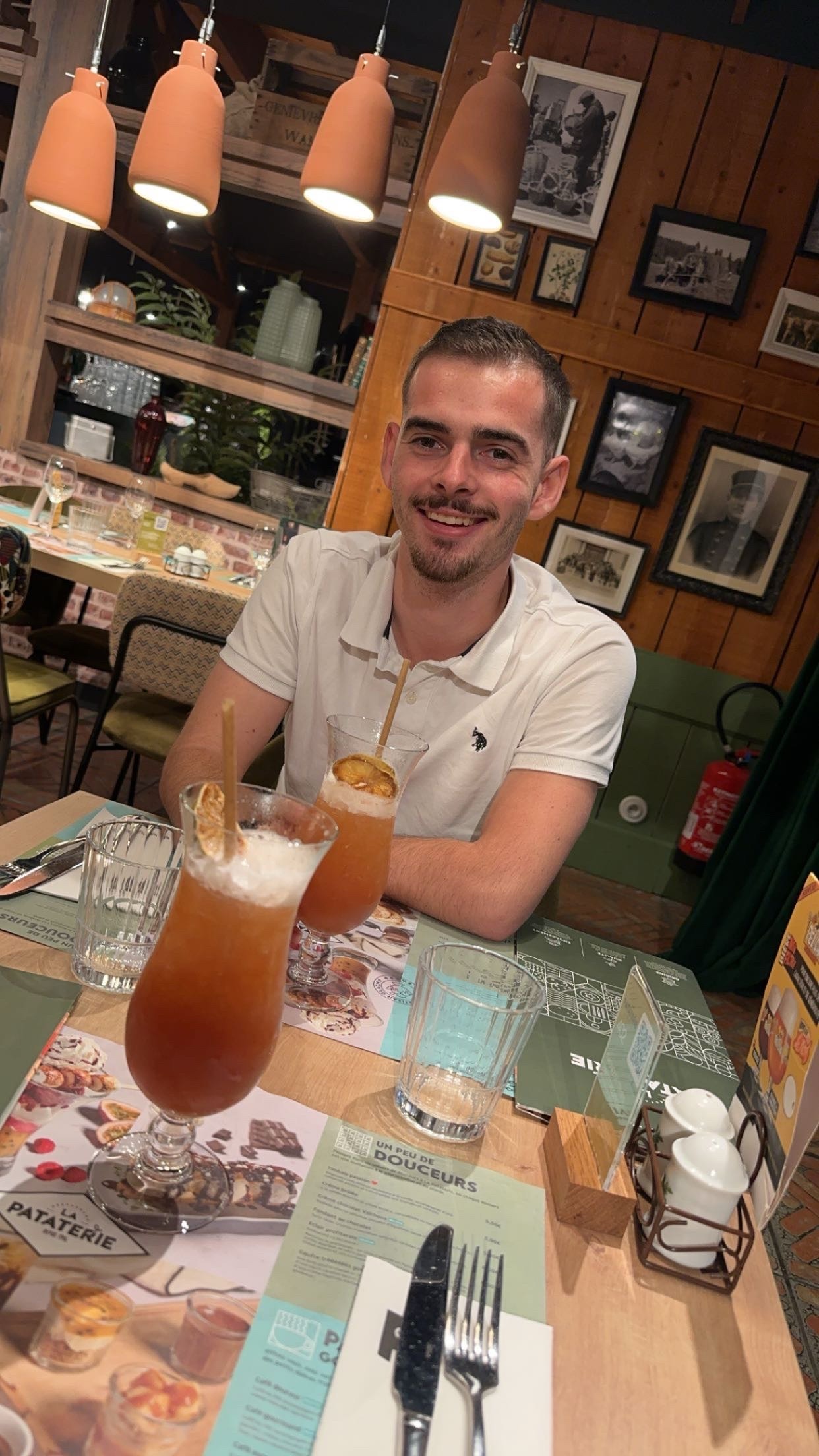 Profil de Cristian, 21 ans, Lieu gay à Anet