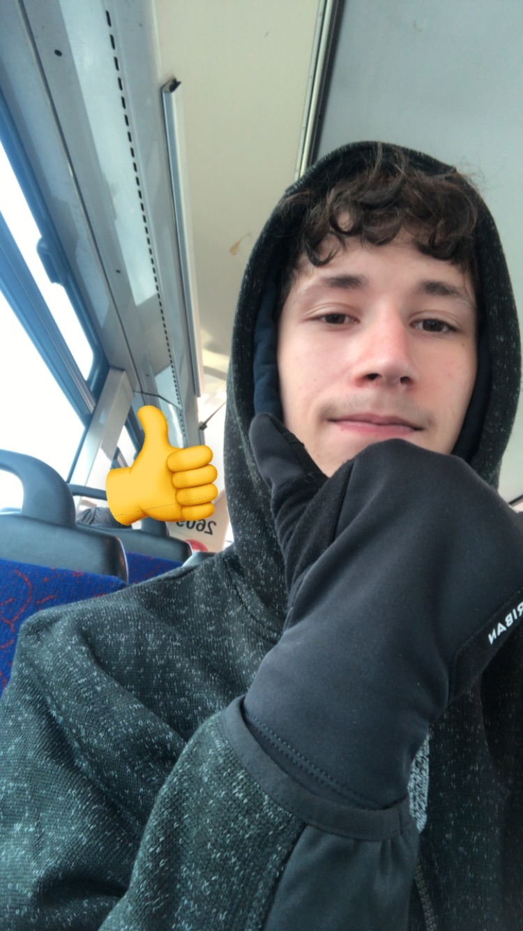 Profil de Andric, 18 ans, Lieu gay à Luins