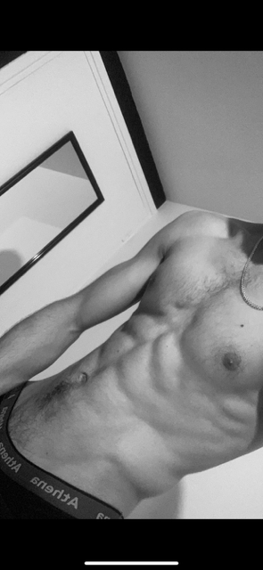 Profil de Illario, 24 ans, Lieu gay à Rivaz