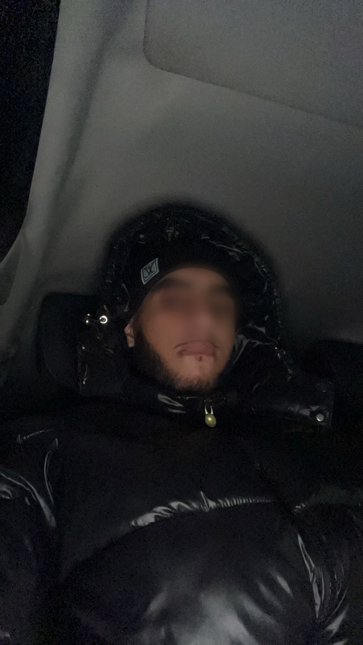 Profil de Arone, 20 ans, Lieu gay à Ergisch
