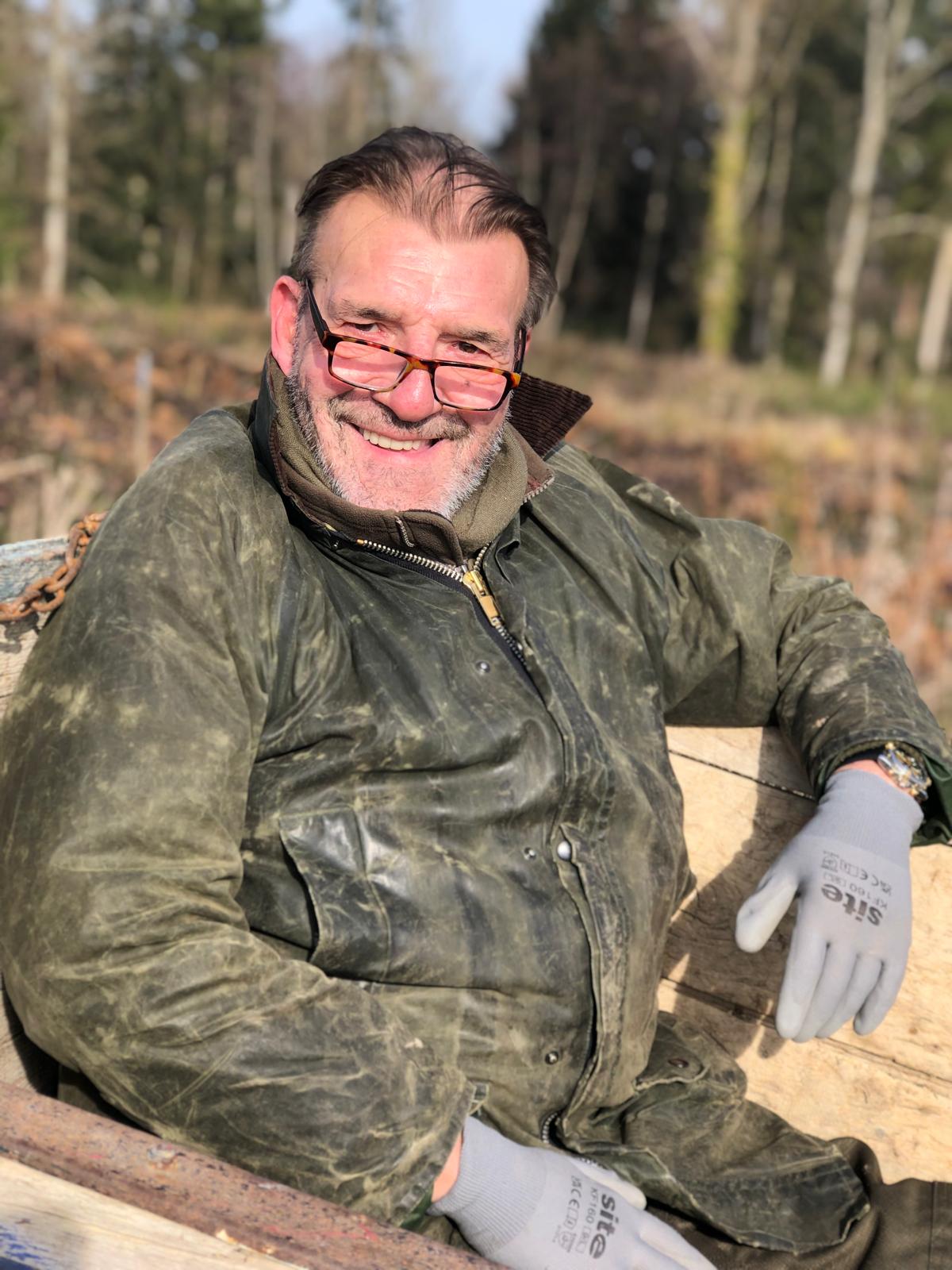 Profil de Hong, 55 ans, Lieu gay à Oleyres