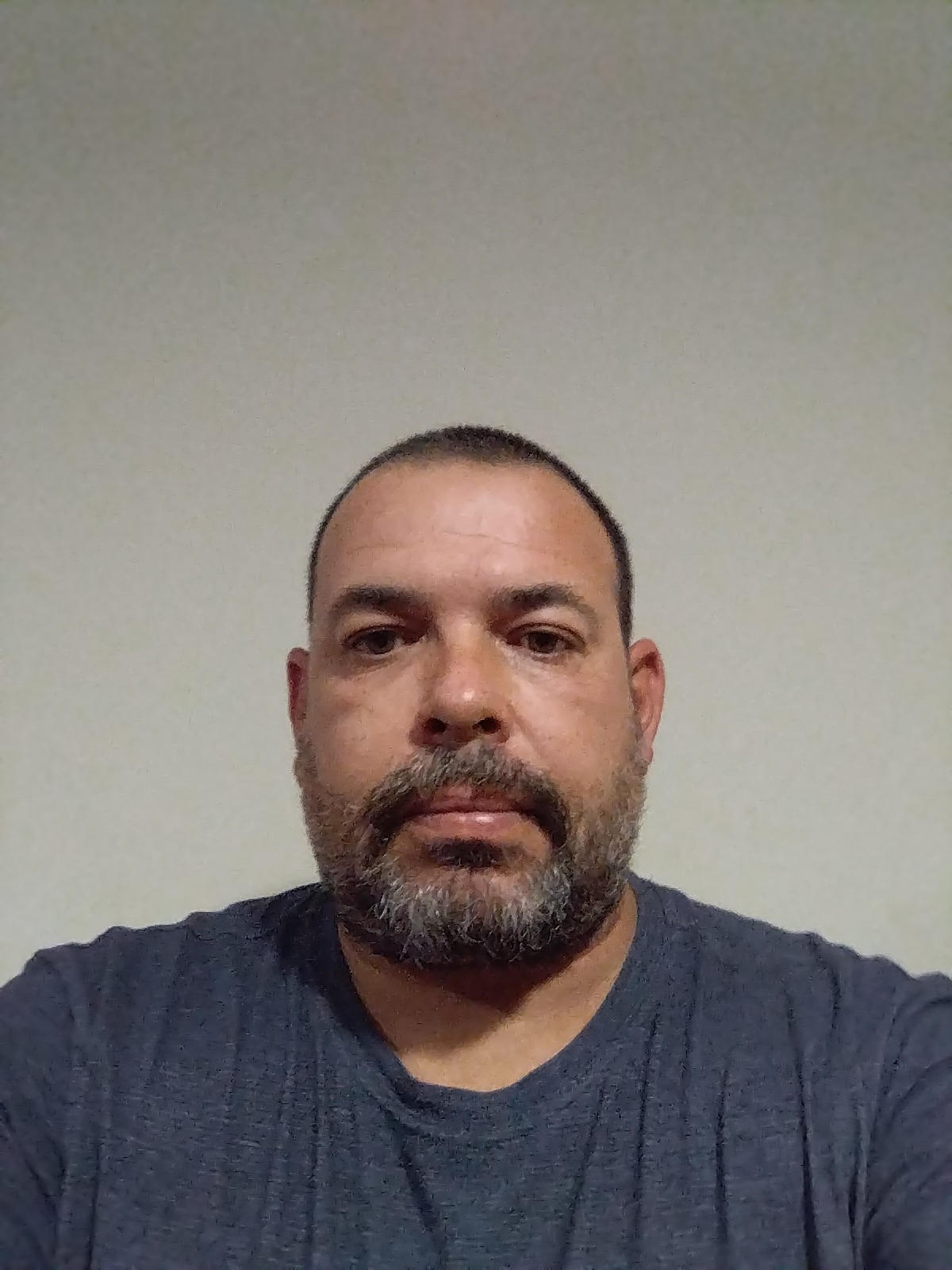 Profil de Aristote, 48 ans, Lieu gay à Croy