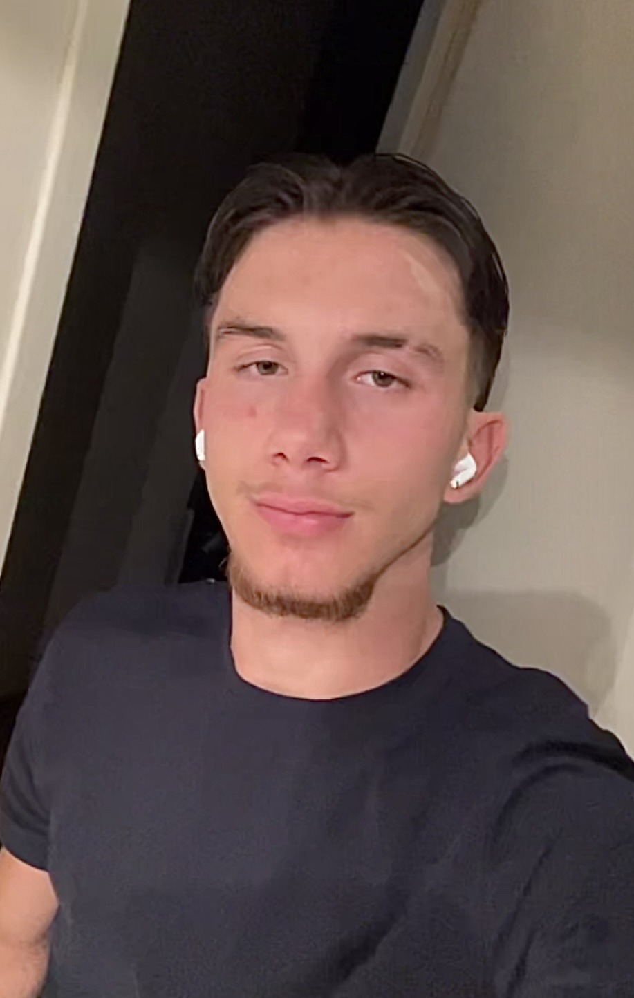 Profil de Nayel, 20 ans, Lieu gay à Anet