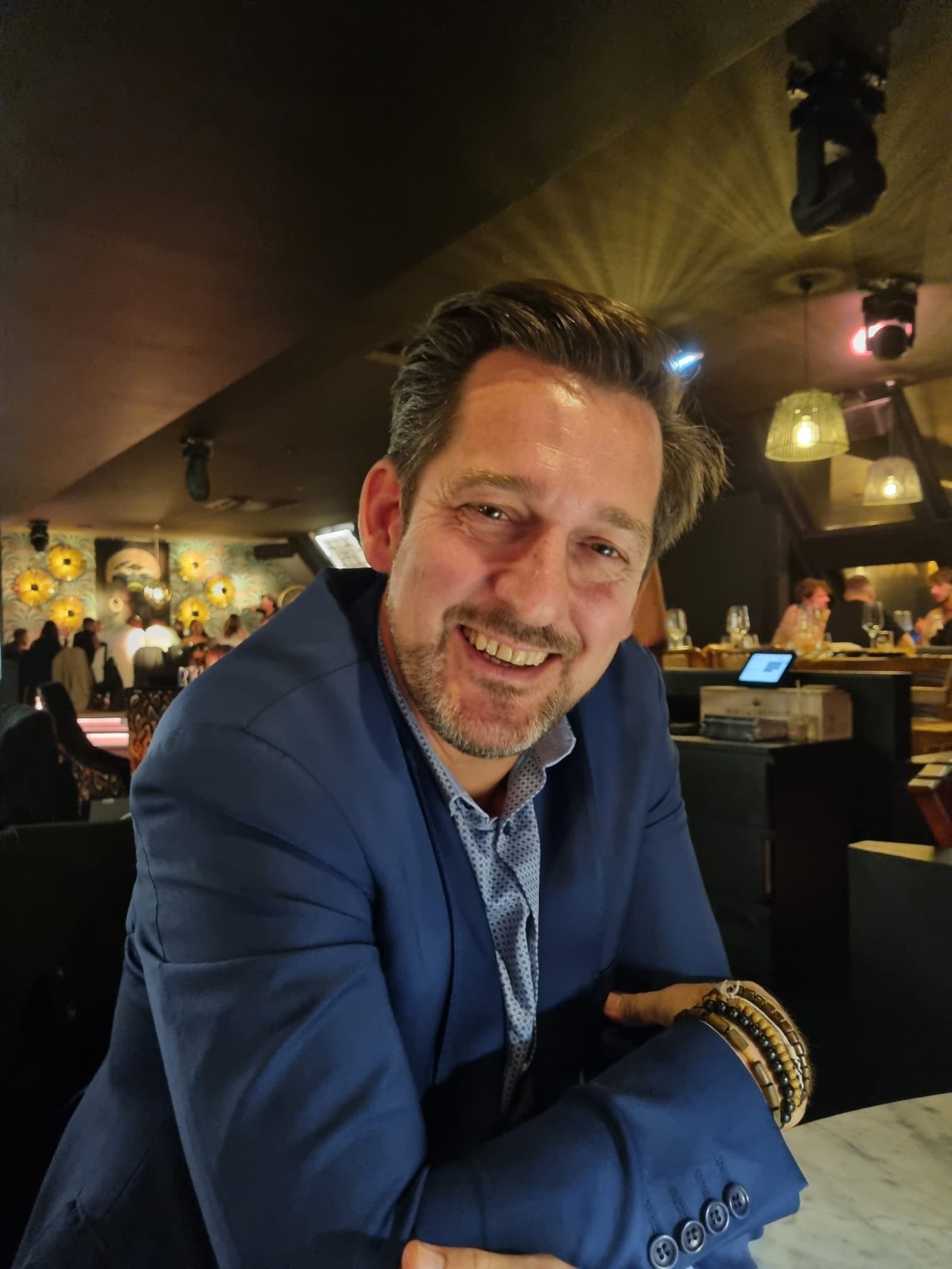 Profil de Abdelazize, 47 ans, Lieu gay à Ferden
