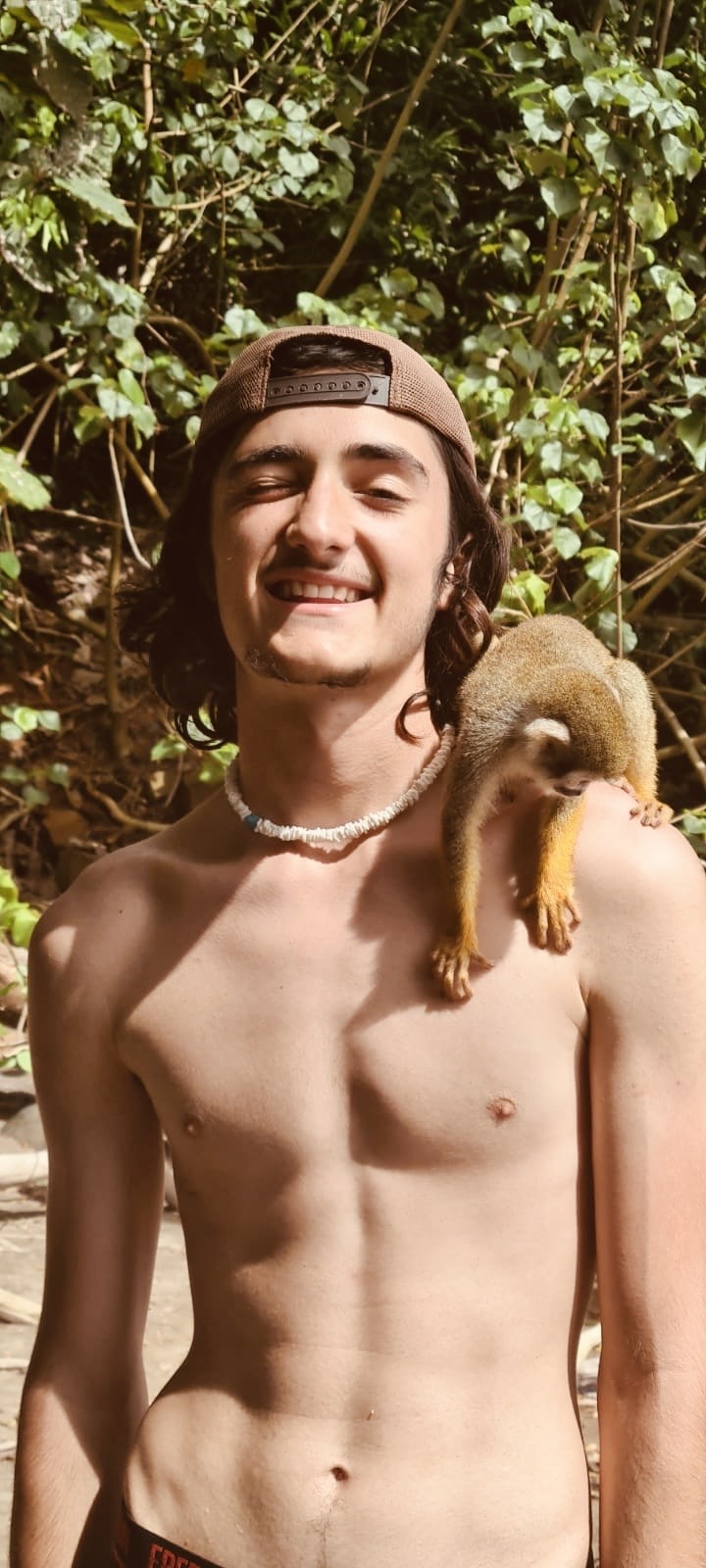 Profil de Yves-eric, 19 ans, Lieu gay à Almens