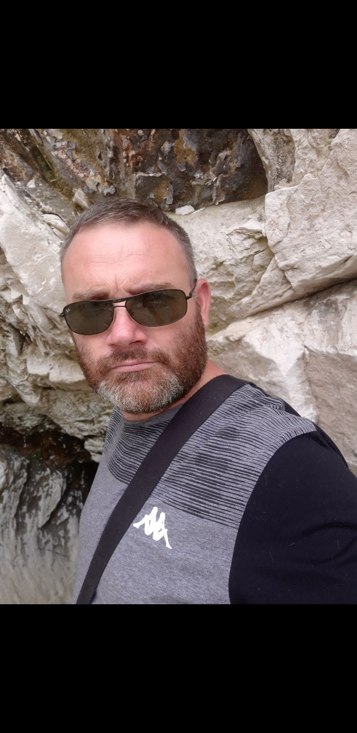 Profil de Srdan, 49 ans, Lieu gay à Soazza