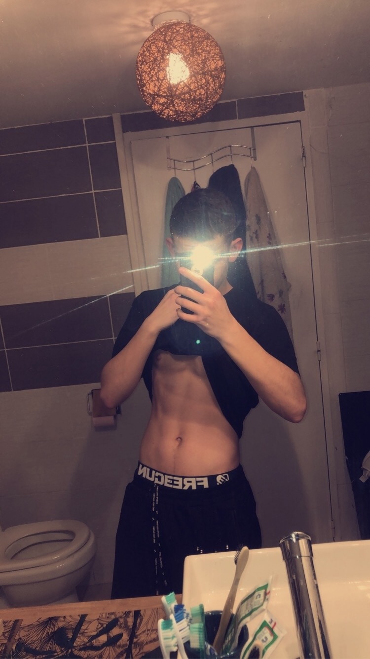 Profil de Yadali, 18 ans, Lieu gay à Arbaz