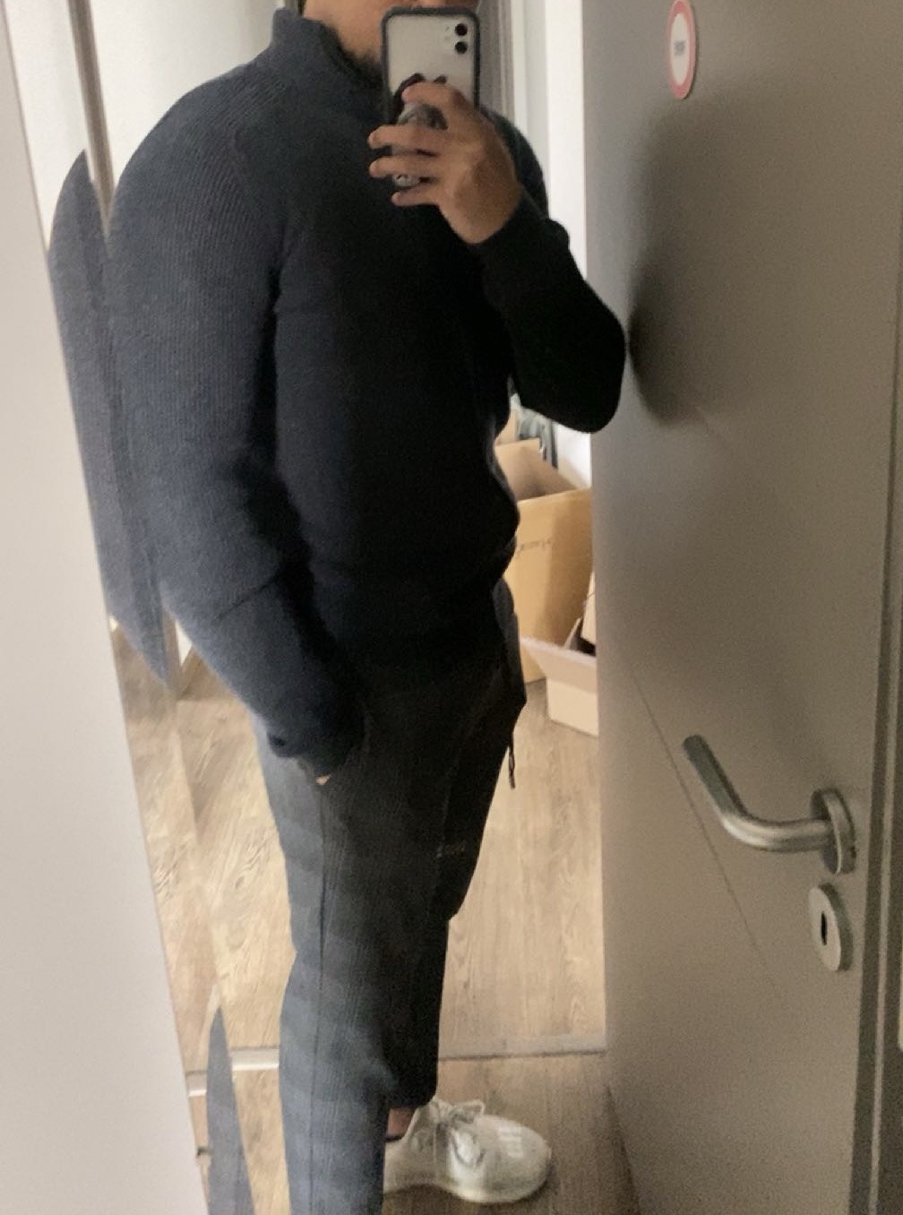 Profil de Mahamoudou, 18 ans, Lieu gay à Luins
