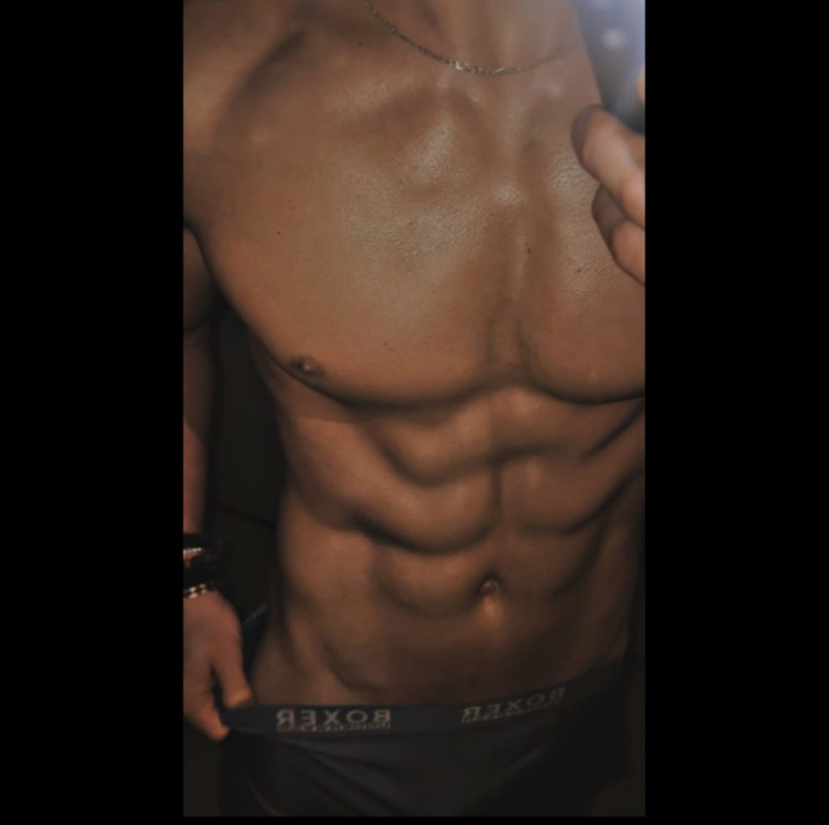 Profil de Nikos, 24 ans, Lieu gay à Suhr