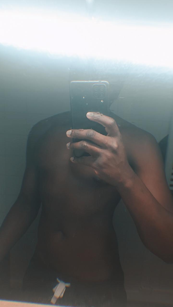 Profil de Charle, 20 ans, Lieu gay à Oberwald