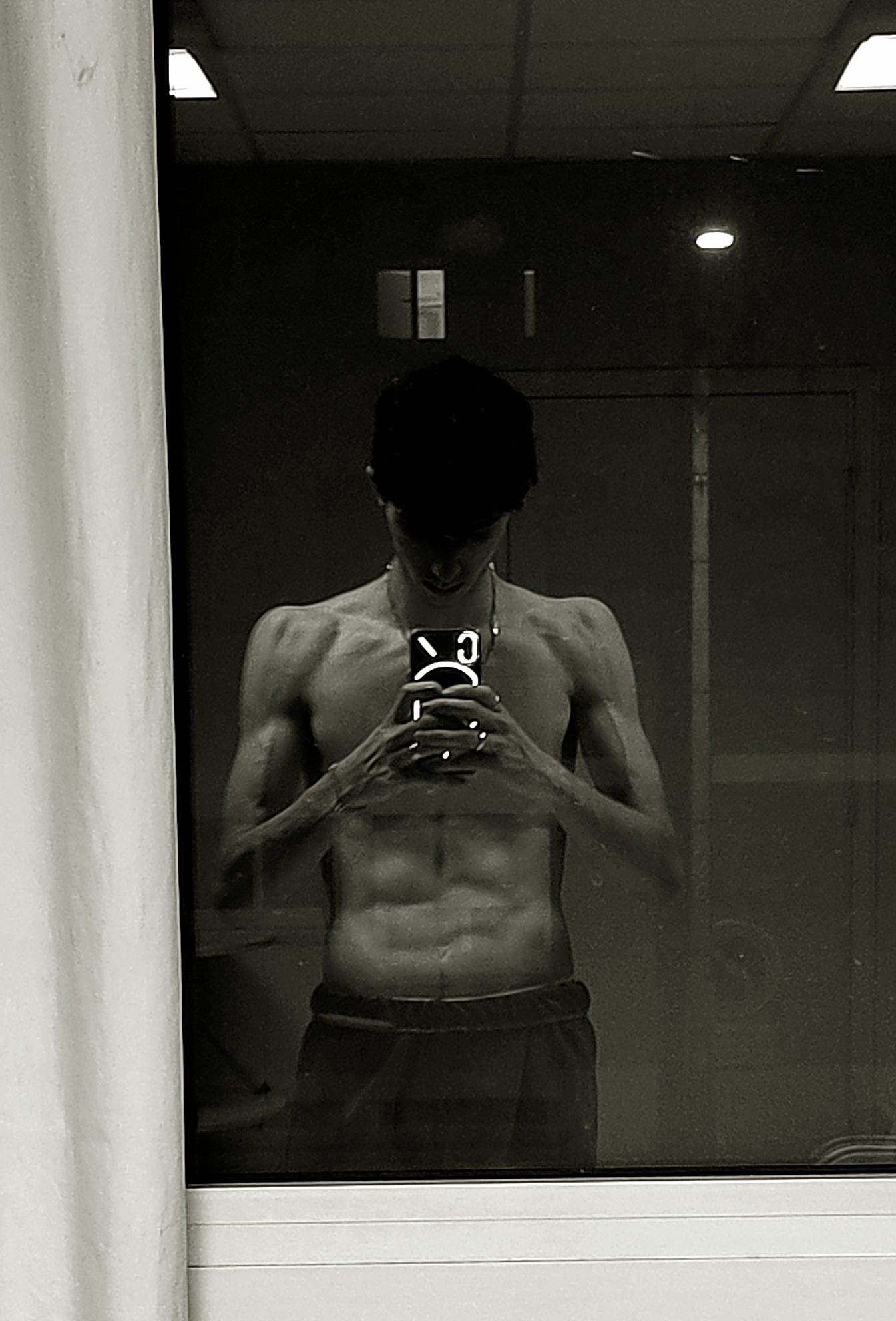 Profil de Liham, 23 ans, Lieu gay à Cuarnens