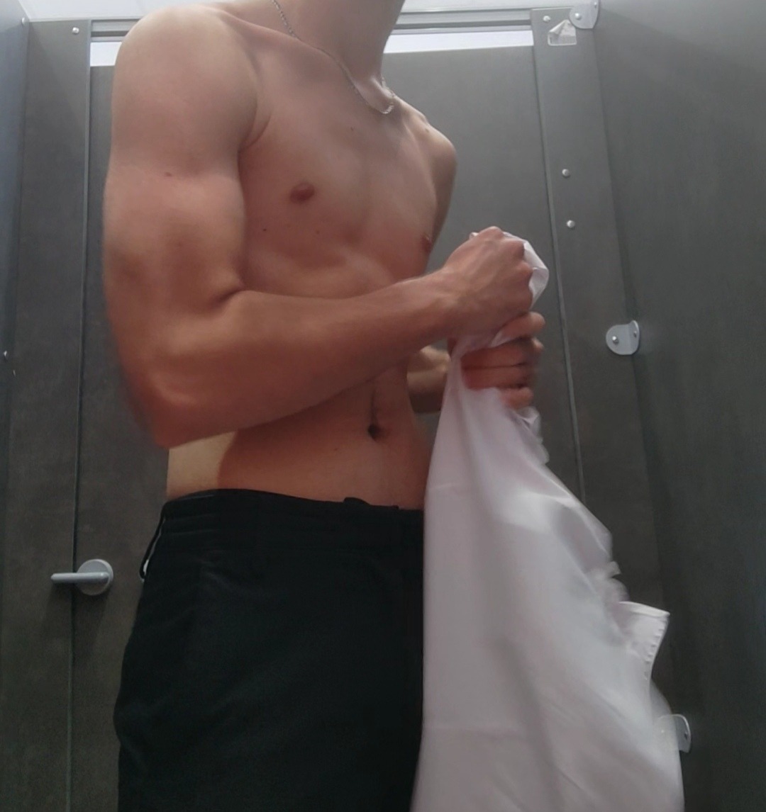 Profil de Medi, 19 ans, Lieu gay à Cama