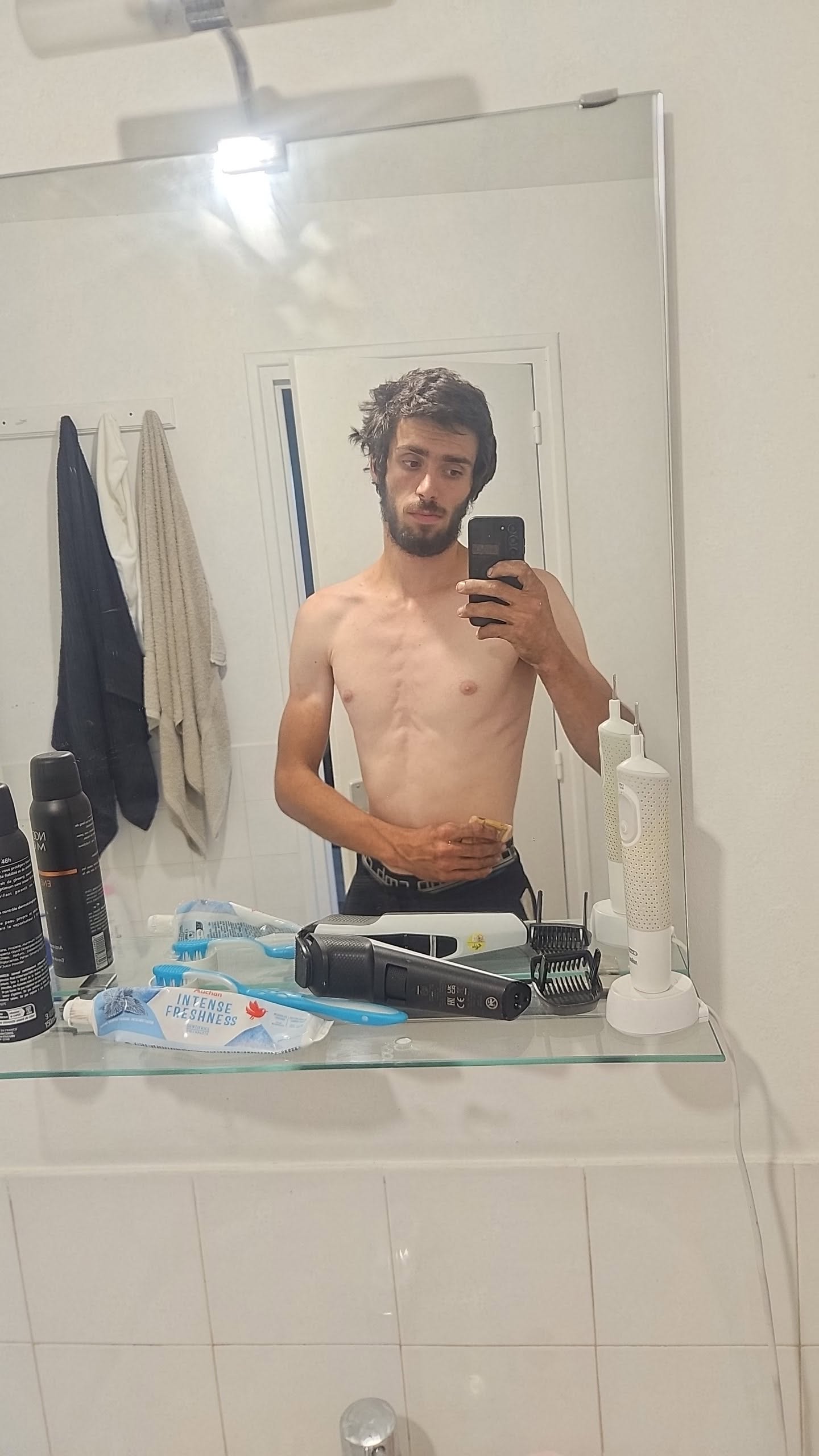 Profil de Jacem, 19 ans, Lieu gay à Pohlern