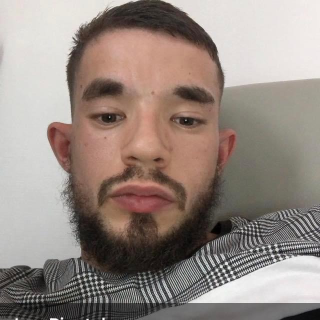 Profil de Kamal, 24 ans, Lieu gay à Pohlern