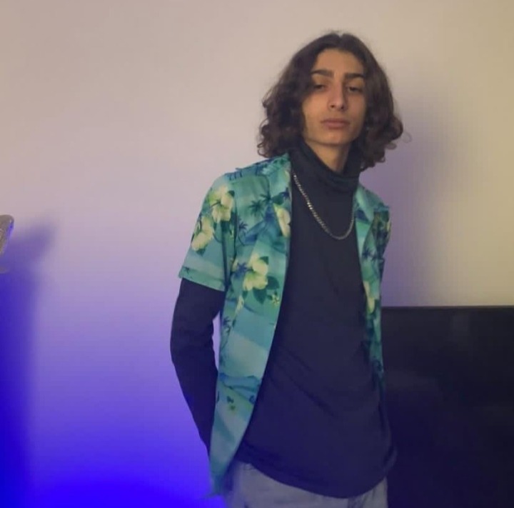 Profil de Yvo, 20 ans, Lieu gay à Denens