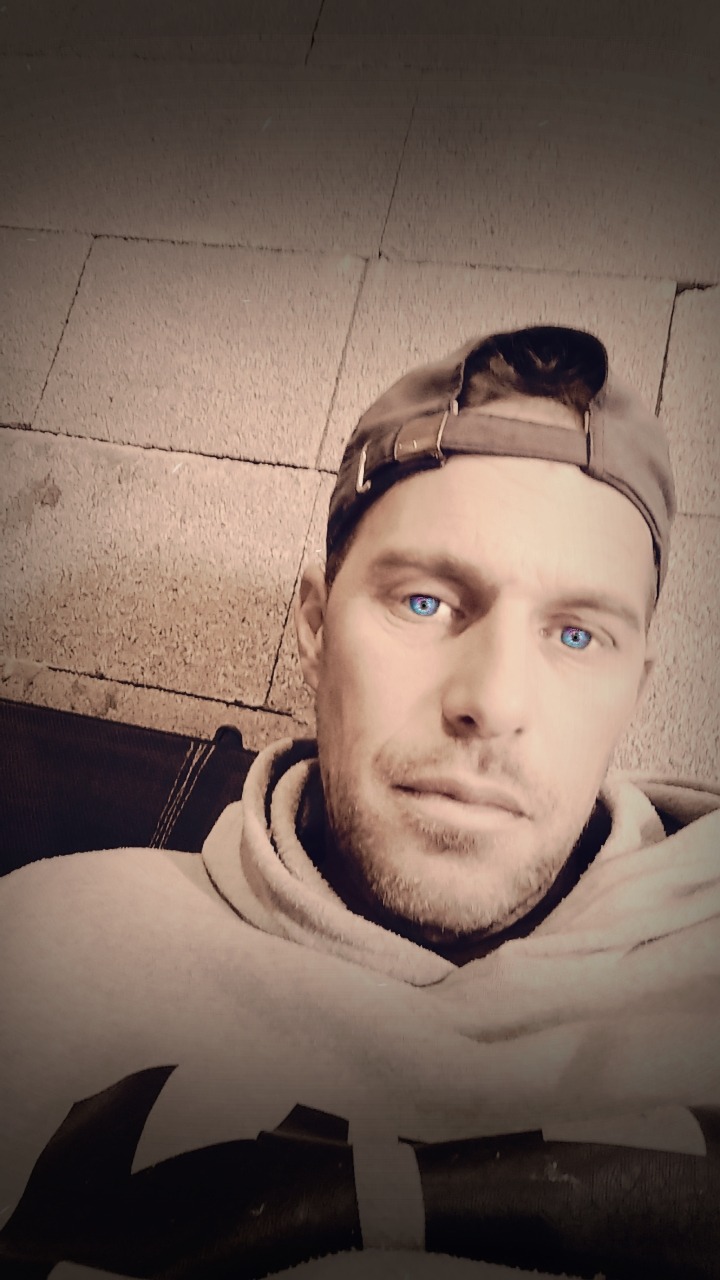 Profil de Tahir, 45 ans, Lieu gay à Castasegna