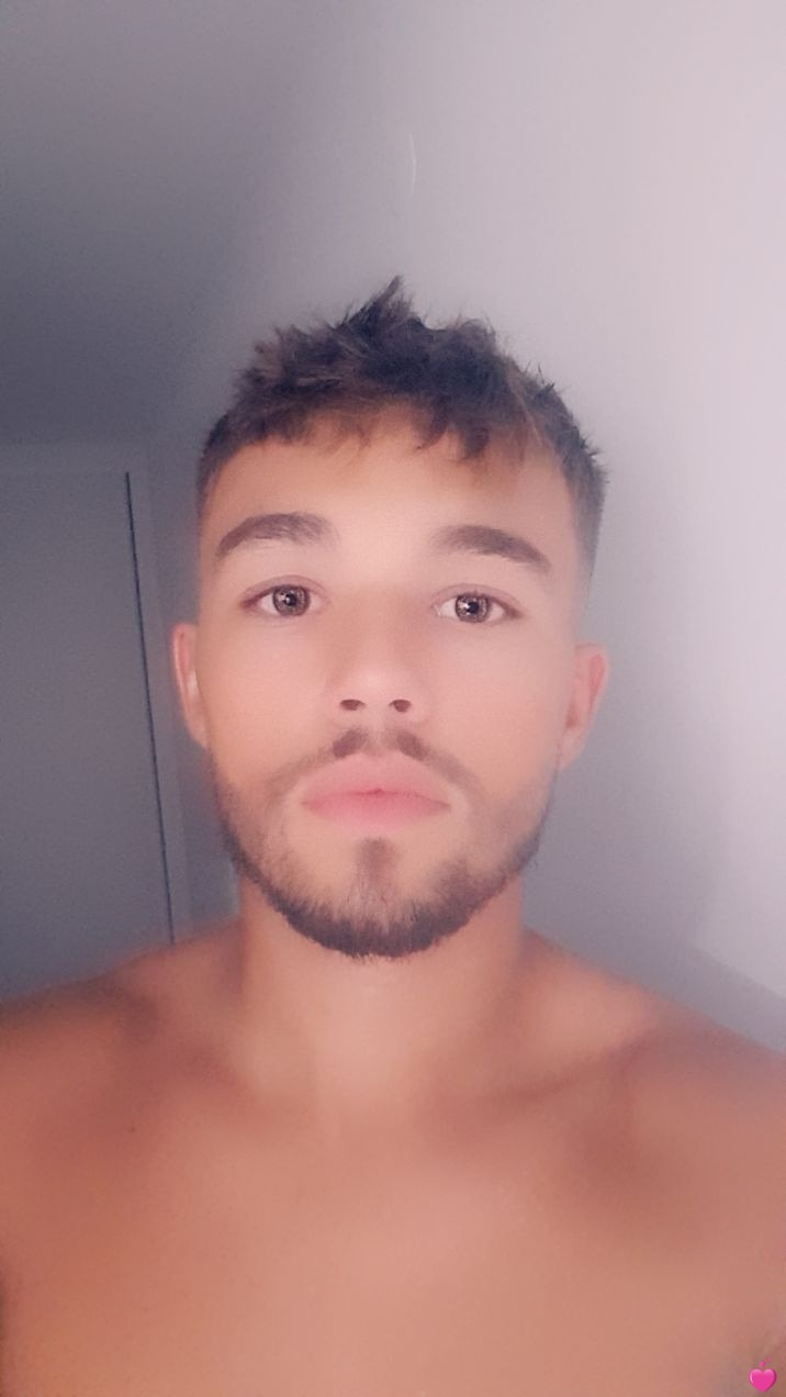 Profil de Urbano, 22 ans, Lieu gay à Rovray